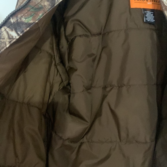 Field and Stream real tree coat. Matching overalls listed separately. - Picture 7 of 8